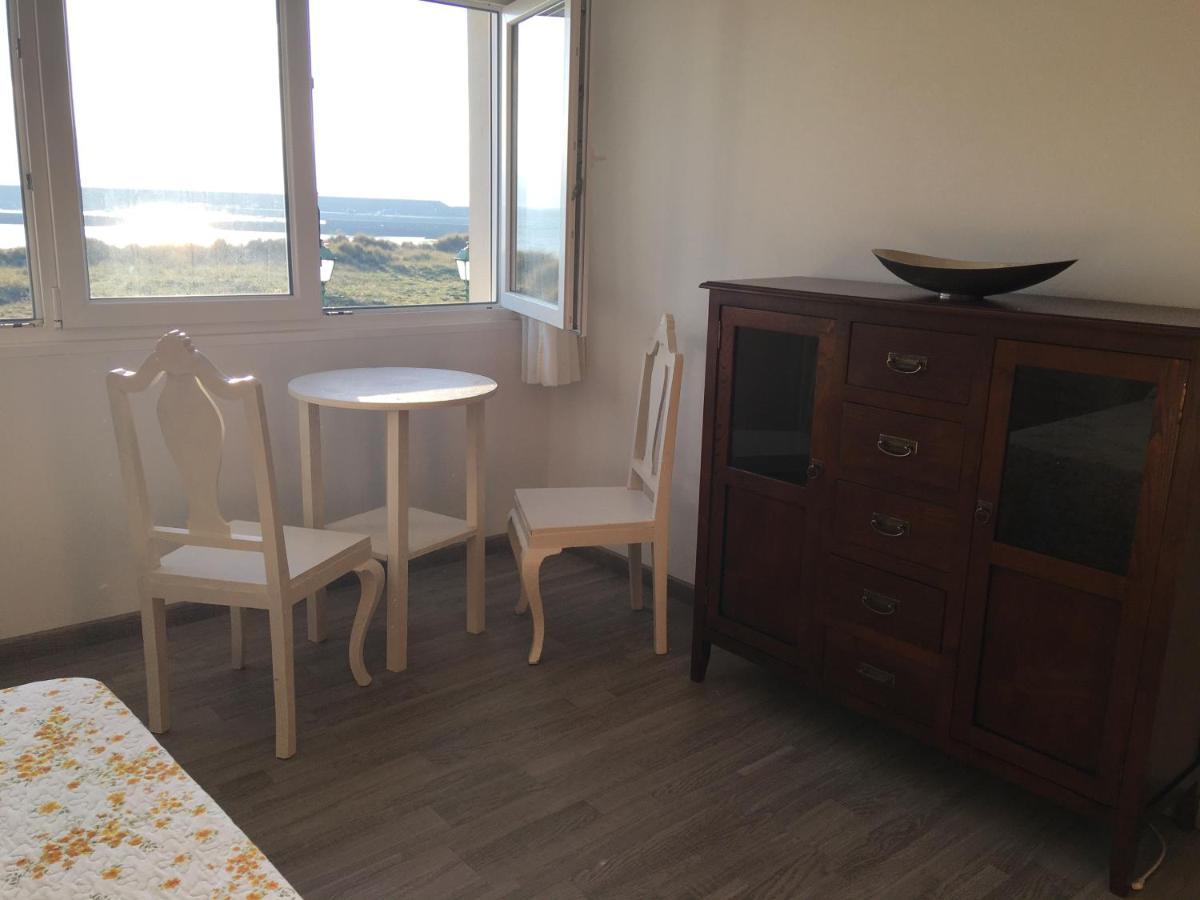 Apartamentos Playa De La Concha O O Porto de Espasante Esterno foto