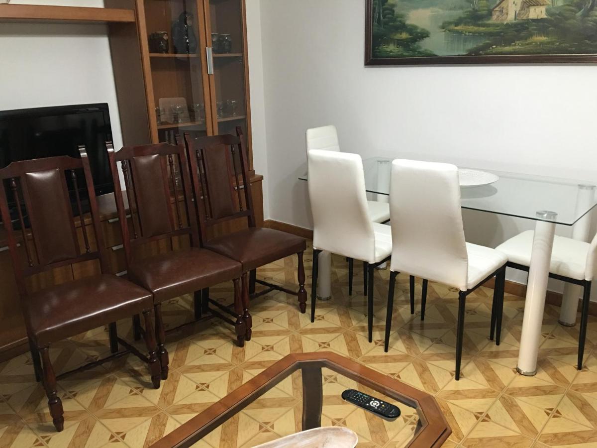 Apartamentos Playa De La Concha O O Porto de Espasante Esterno foto